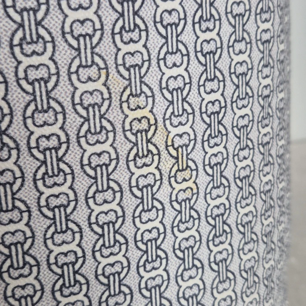 Tory Burch VACATION Patterned Tote Bag - Picture 17 of 17